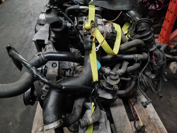 MOTEUR AUDI 2.0 TDI - Vue 4